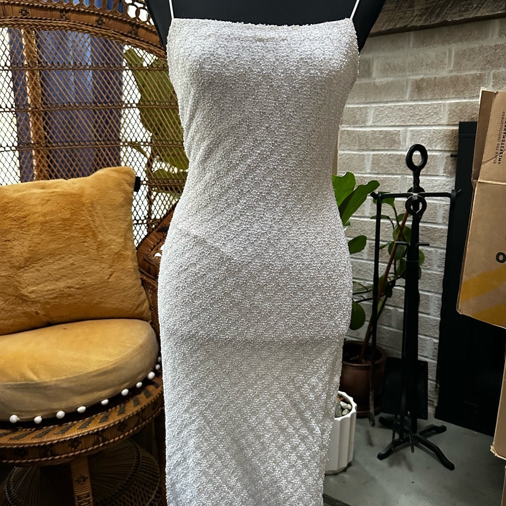 Elegant White Textured Women's Dress